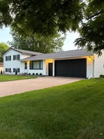 1107 4th Street Nw, Clara City, MN 56222 - #2