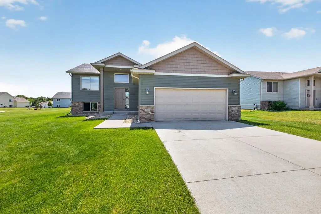 4024 Stone Point Drive Ne, Rochester, MN 55906 - #1