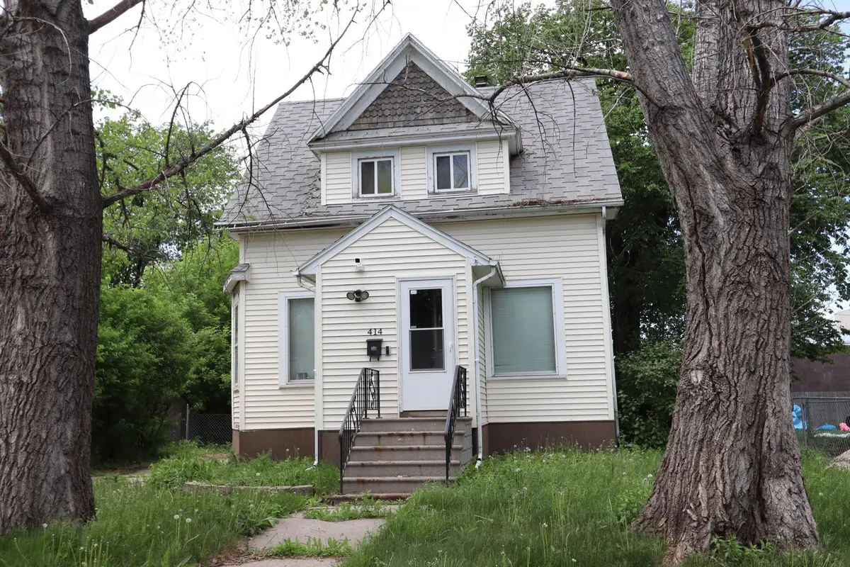 414 12th Street N, Fargo, ND 58102 - #1