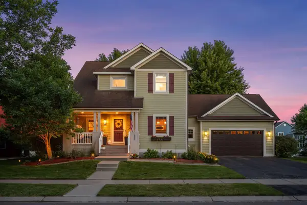 11585 Laketowne View, Albertville, MN 55301