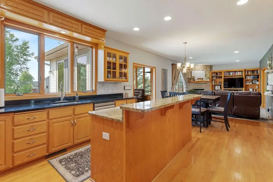 5721 103rd Avenue N, Brooklyn Park, MN 55443 - #3