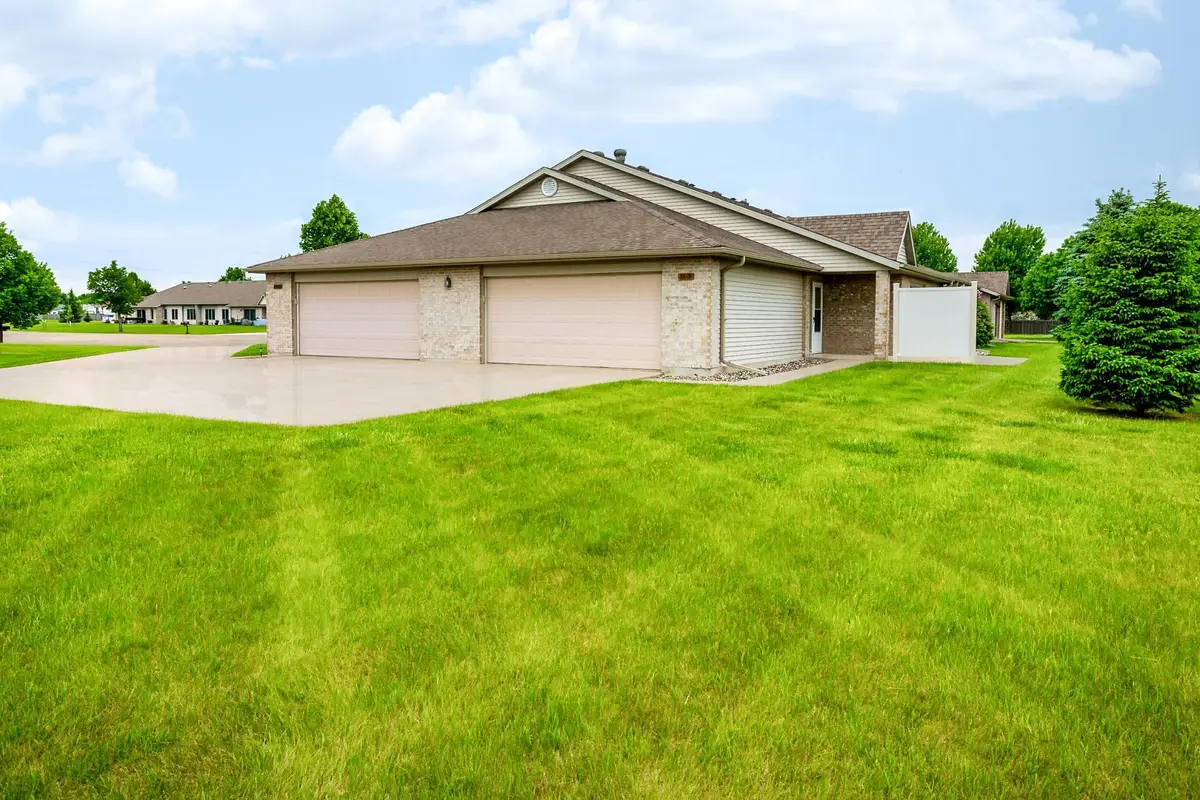 1415 Heatherwood Court #4, West Fargo, ND 58078 - #1