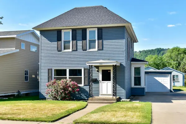 501 E Howard (10th) Street, Winona, MN 55987