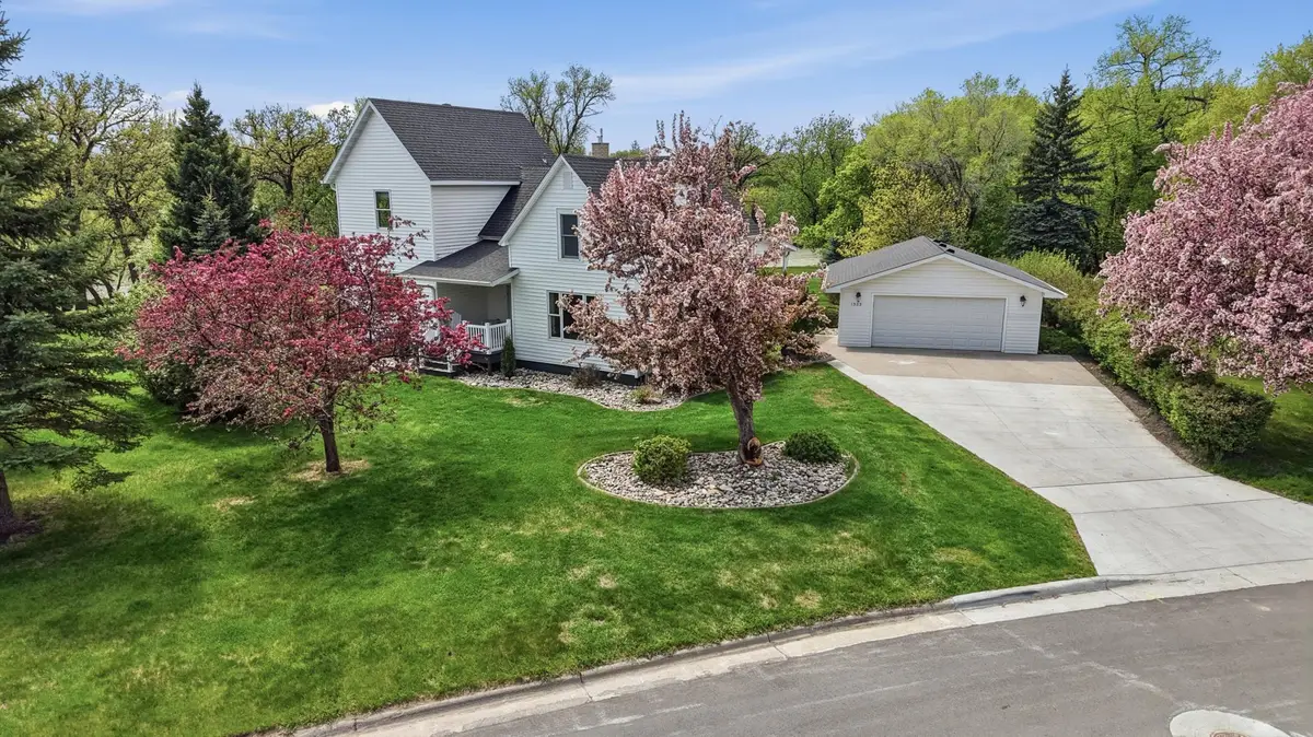 1323 S River Drive, Moorhead, MN 56560 - #1