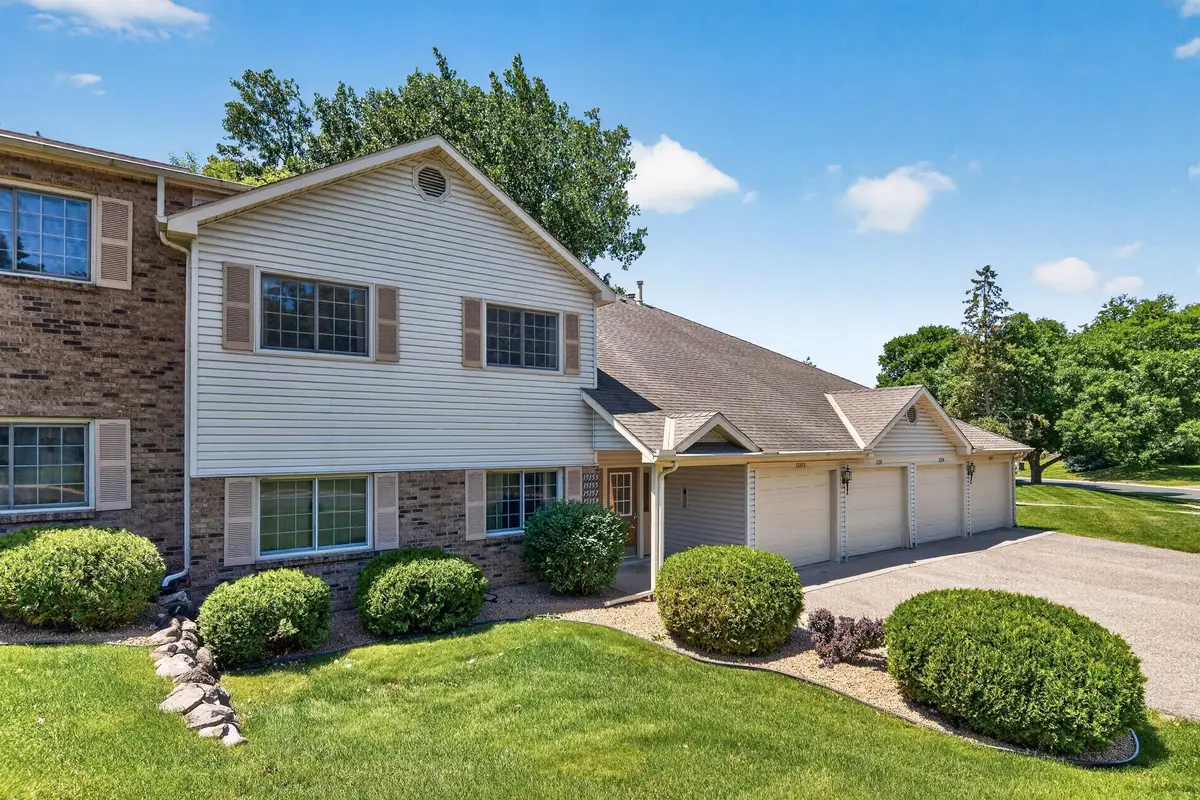 15155 Lesley Lane, Eden Prairie, MN 55346 - #1