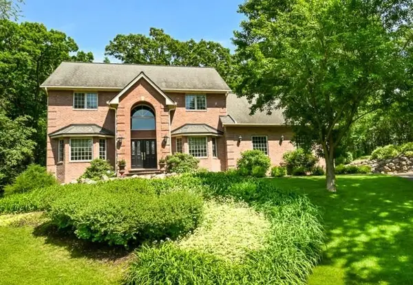 12728 Sable Drive, Burnsville, MN 55337
