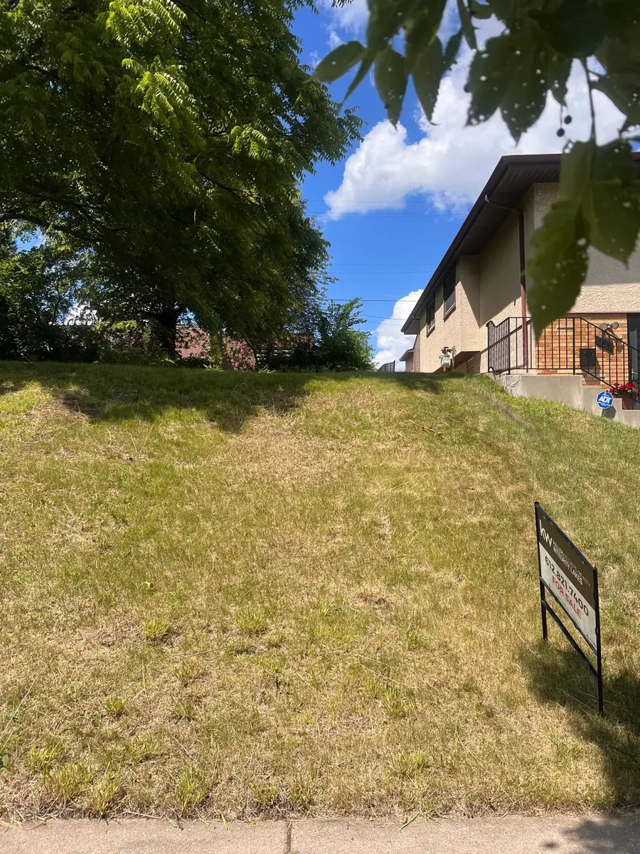 359 Stinson Street W, Saint Paul, MN 55117 - #2