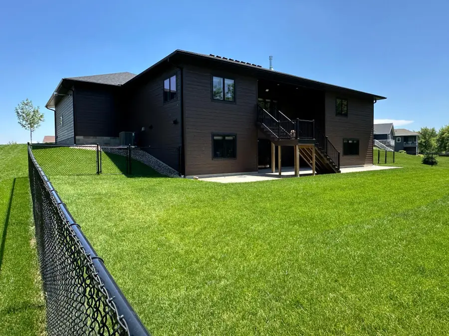 2318 Red Bird Lane, Fairmont, MN 56031 - #3