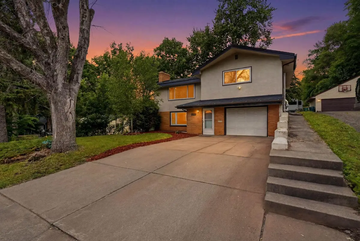 1201 44th Avenue Ne, Columbia Heights, MN 55421 - #1