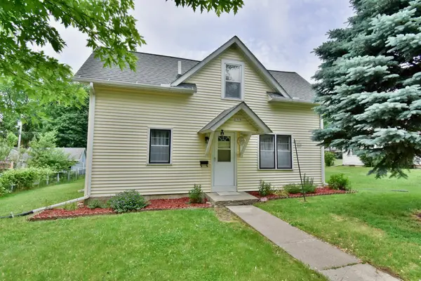 1319 Chandler Avenue N, Glencoe, MN 55336