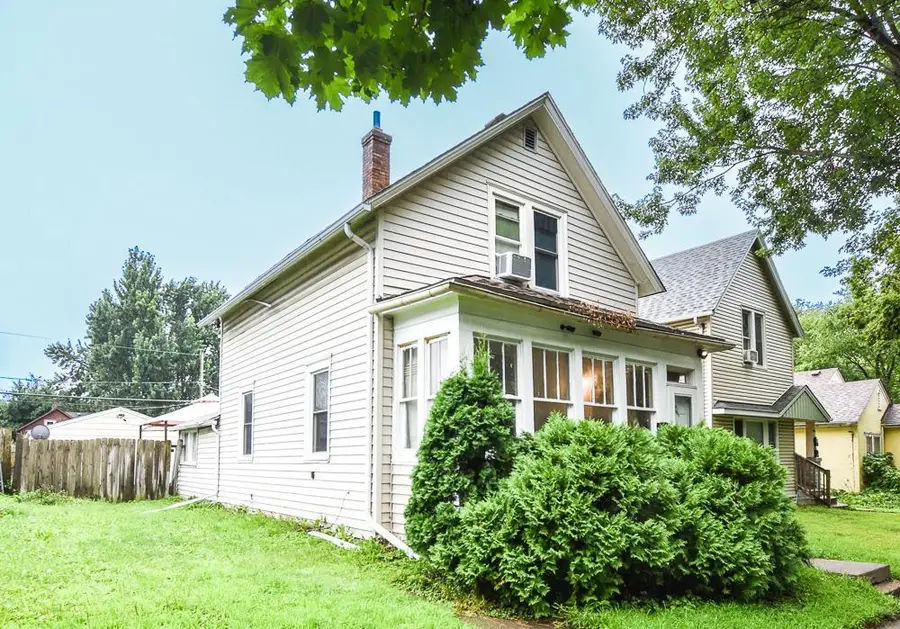 792 Cook Avenue E, Saint Paul, MN 55106 - #3