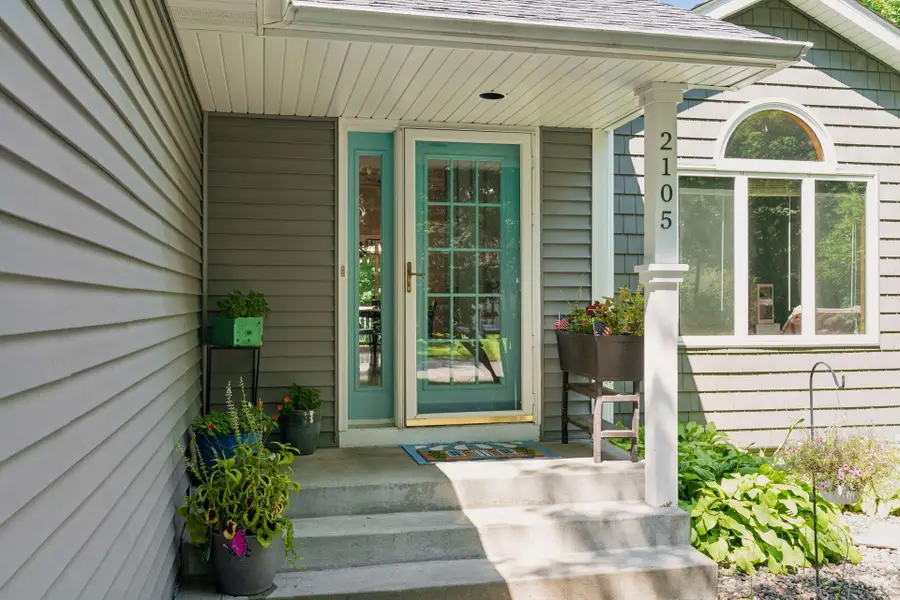 2105 Grimm Road, Chaska, MN 55318 - #2