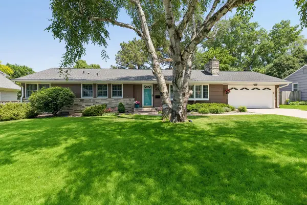 5917 Grimes Avenue S, Edina, MN 55424