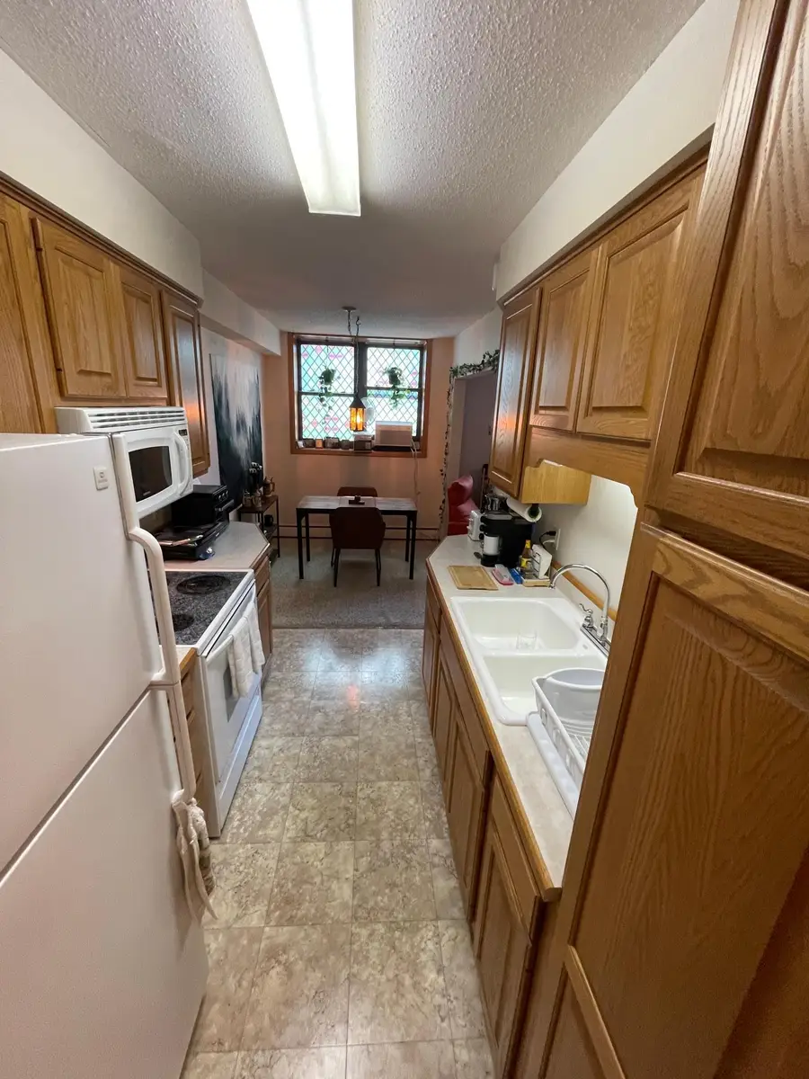 323 N German Street #2B, New Ulm, MN 56073 - #3
