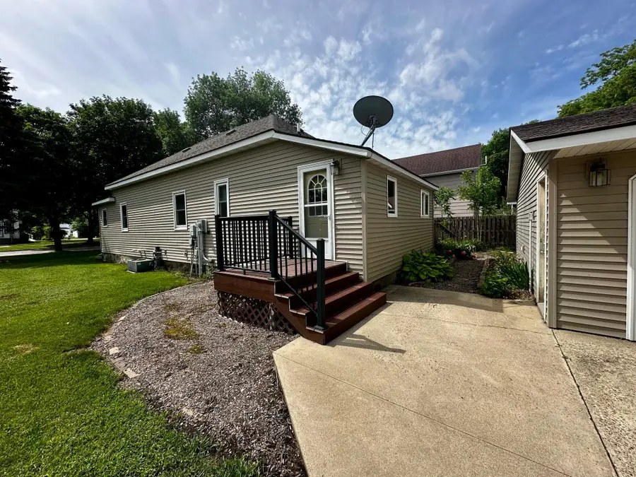 415 N 6th Street, Marshall, MN 56258 - #3