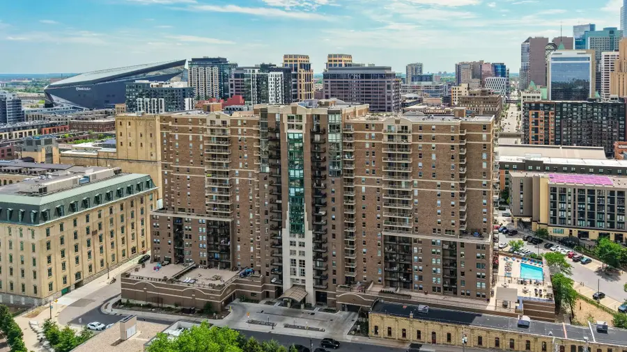 401 1st Street S #117, Minneapolis, MN 55401 - #3