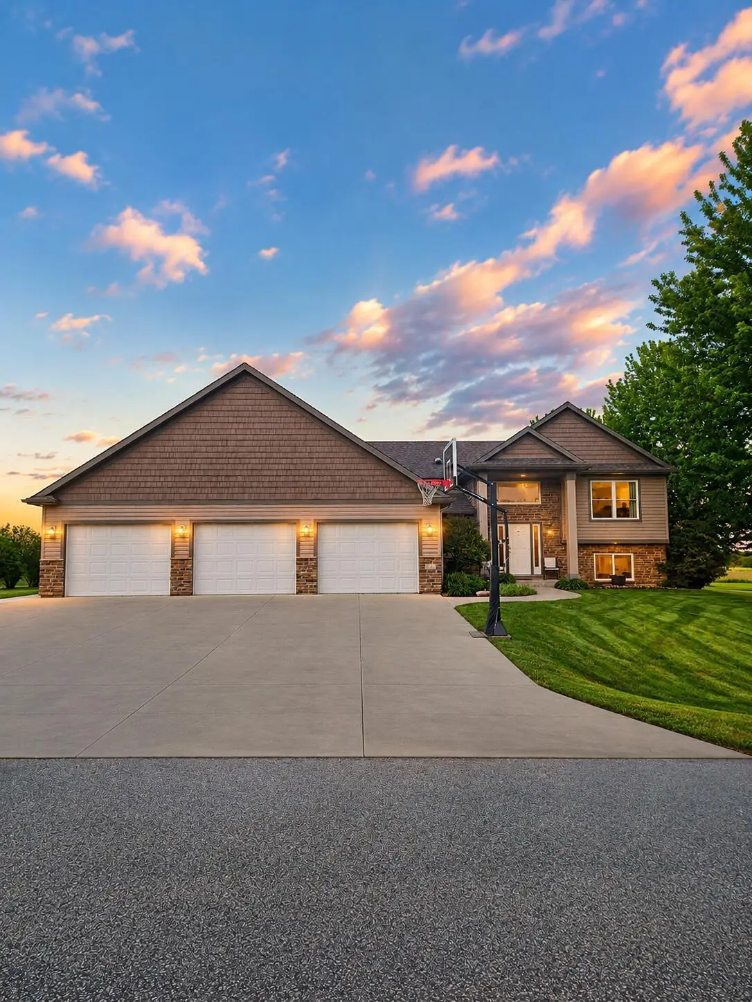 60722 254th Avenue, Mantorville, MN 55955 - #1