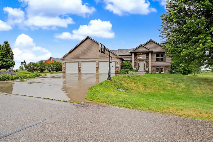 60722 254th Avenue, Mantorville, MN 55955 - #2