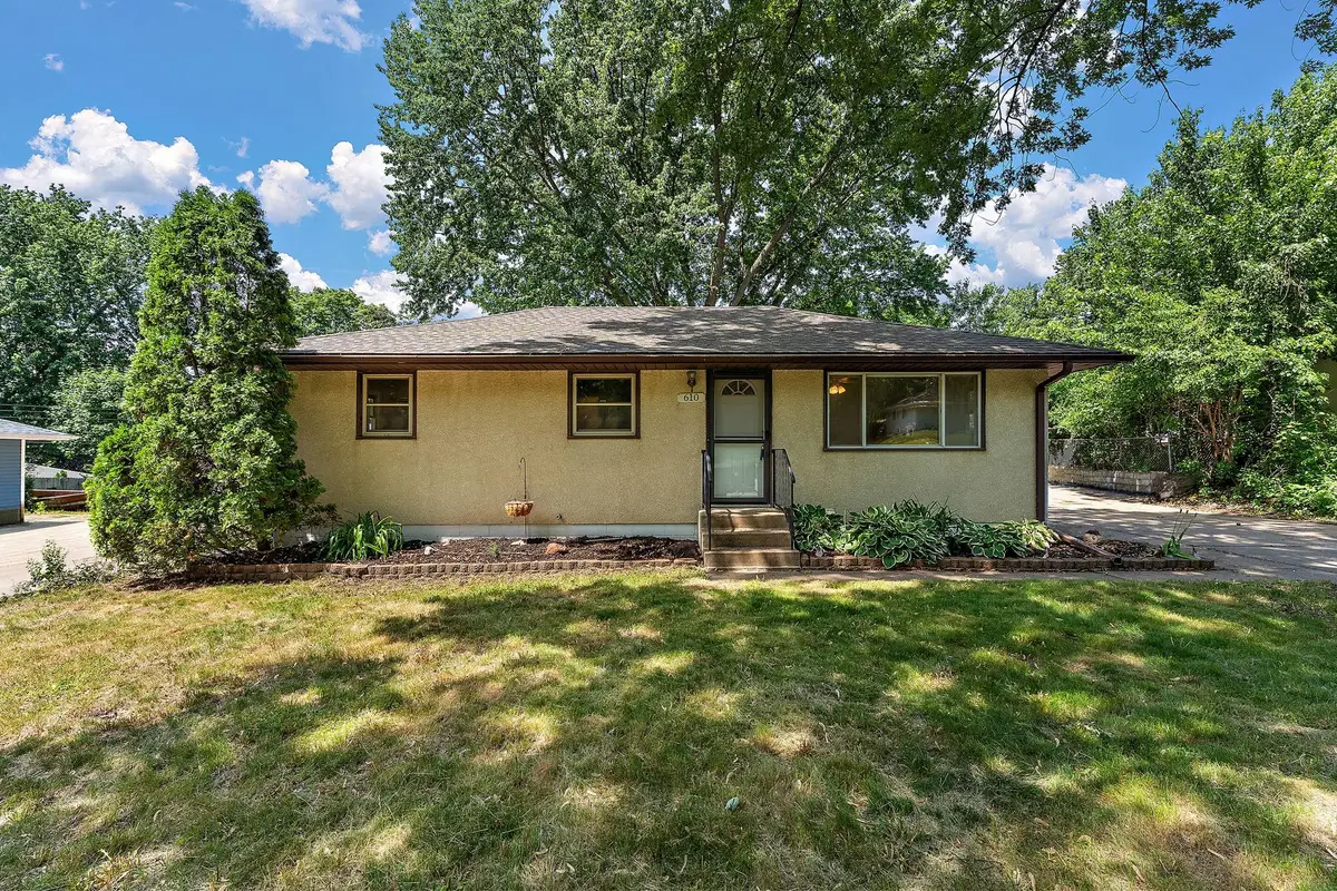 610 Grange Avenue N, Oakdale, MN 55128 - #1