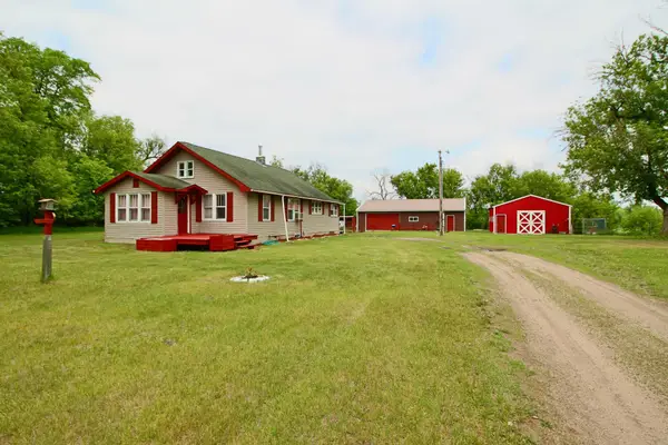24696 160th Street, Staples, MN 56479