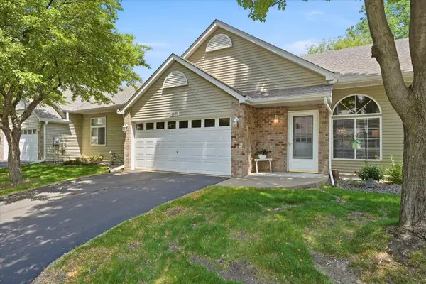6079 Courtly Alcove #B, Woodbury, MN 55125