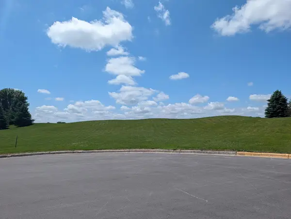 101 32nd Avenue Ne, Willmar, MN 56201