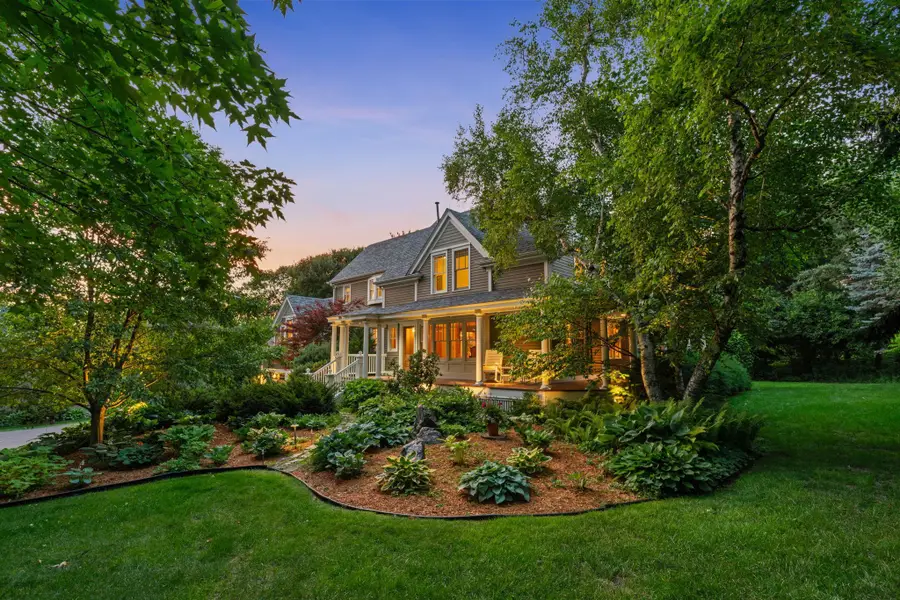 607 Ivy Falls Avenue, Mendota Heights, MN 55118 - #3