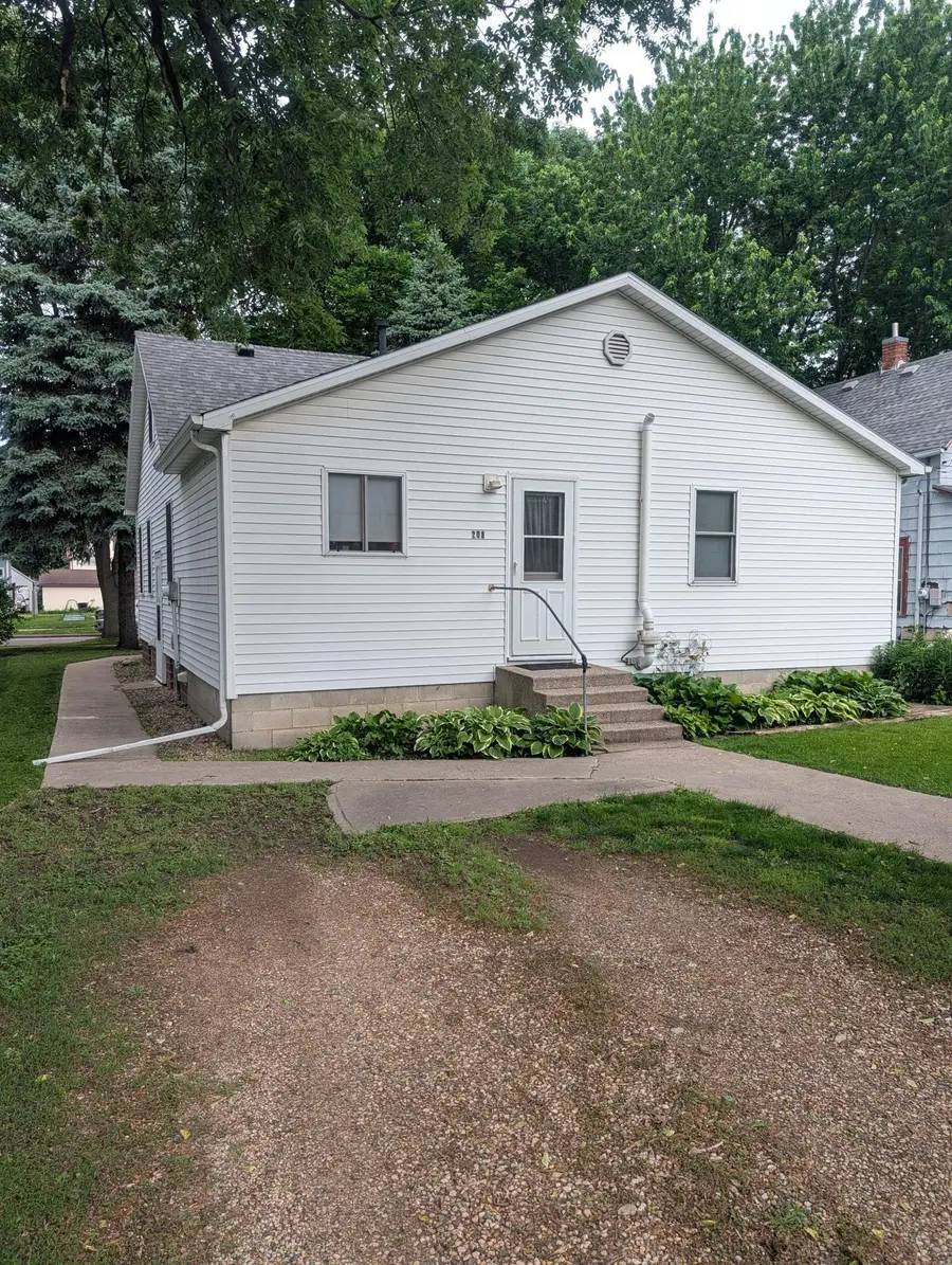 208 S 7th Street, Montevideo, MN 56265 - #3