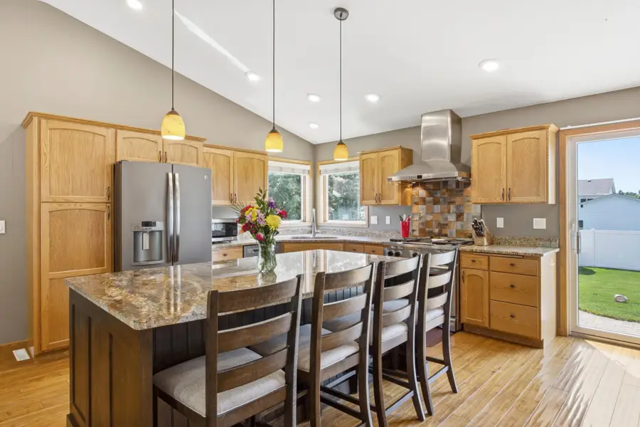 2901 32nd Street S, Fargo, ND 58103 - #3