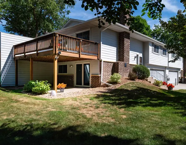 10520 Decatur Avenue S, Bloomington, MN 55438