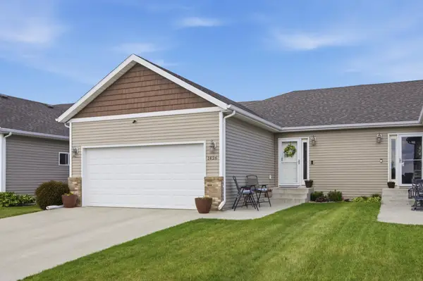 1426 Goldenwood Drive, West Fargo, ND 58078