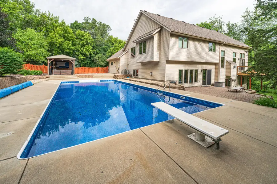 20881 Lake Ridge Drive, Prior Lake, MN 55372 - #3
