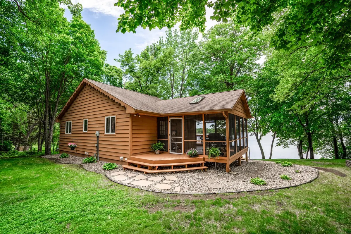 21566 62nd Street Nw, Sunburg, MN 56289 - #1