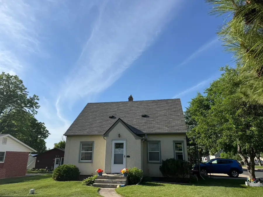 201 2nd Street Sw, New Prague, MN 56071 - #2