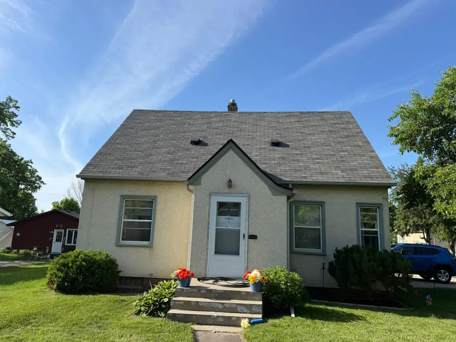 201 2nd Street Sw, New Prague, MN 56071 - #3