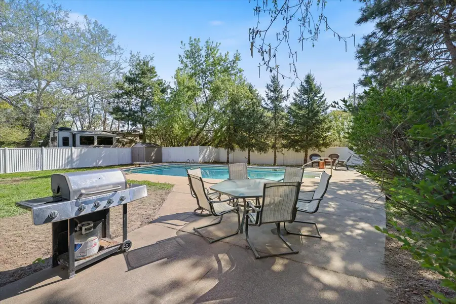 512 Hyde Avenue N, Mahtomedi, MN 55115 - #2