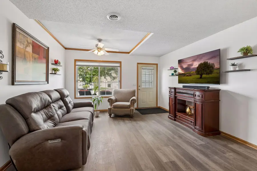 1929 Southcross Drive W #1204, Burnsville, MN 55306 - #3