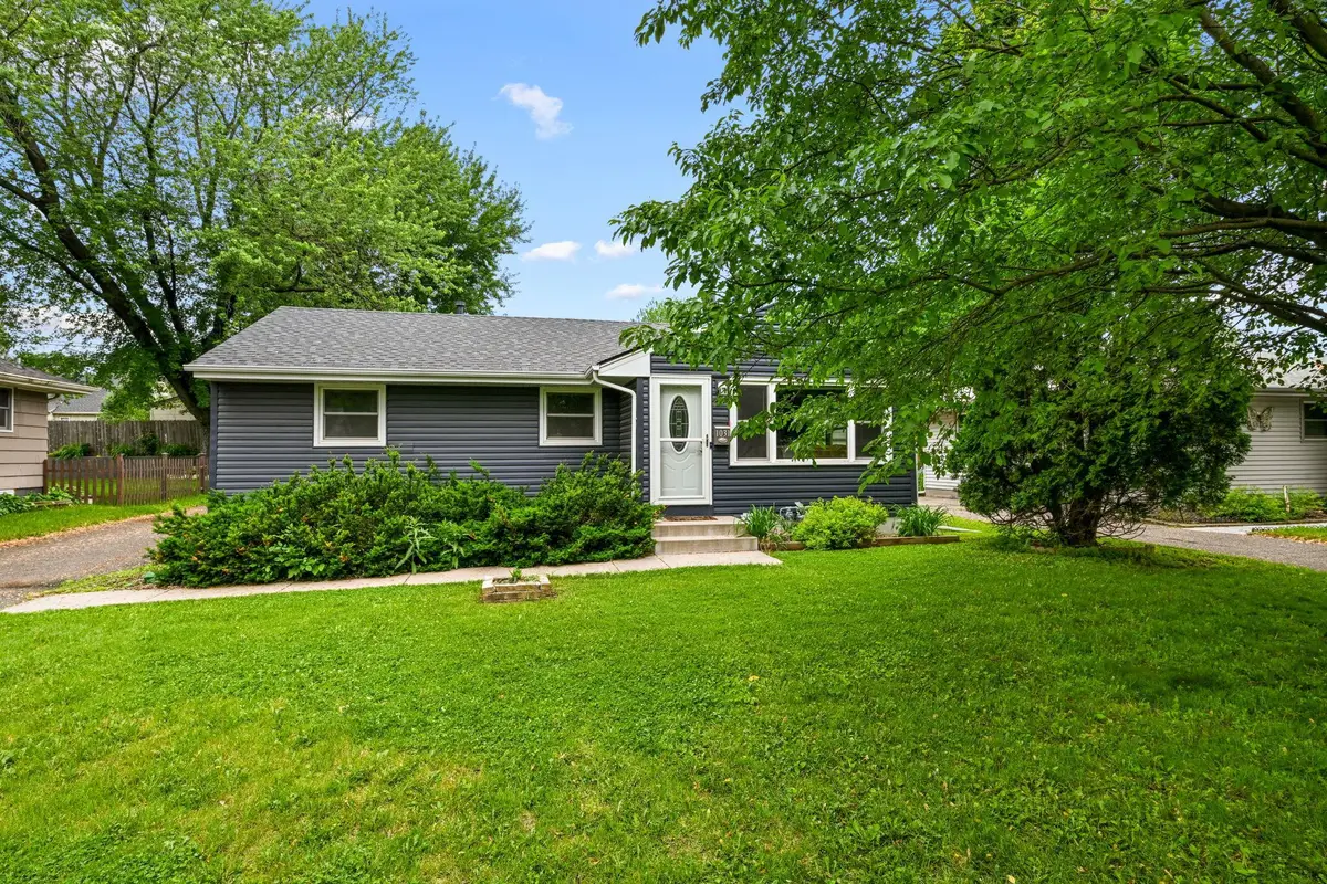 1031 Sumter Avenue N, Golden Valley, MN 55427 - #1