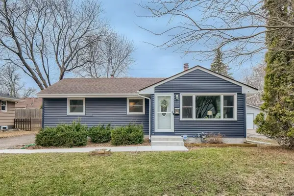 1031 Sumter Avenue N, Golden Valley, MN 55427