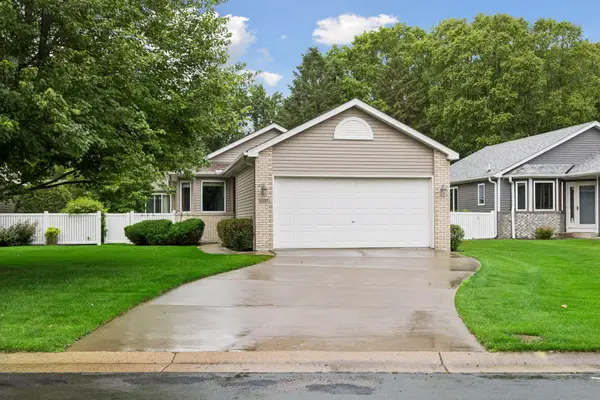 5677 Heather Ridge Drive, Shoreview, MN 55126