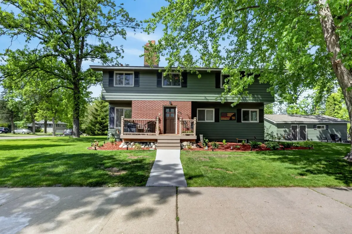 323 NW 11th Street, Grand Rapids, MN 55744 - #1