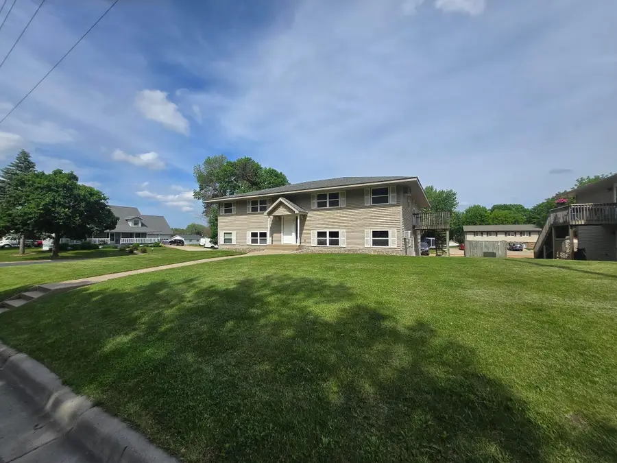 309 5th Avenue Nw, New Prague, MN 56071 - #2