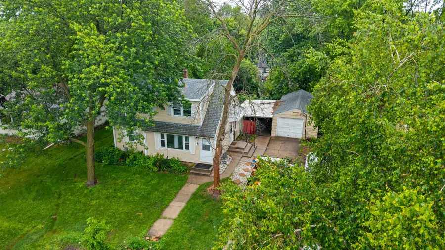 1450 Sandhurst Avenue E, Maplewood, MN 55109 - #2