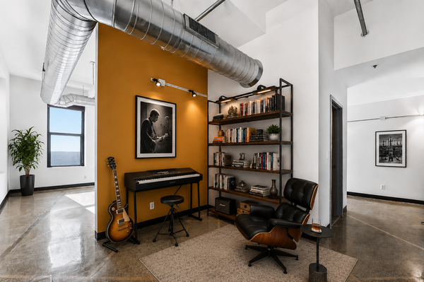 350 Saint Peter Street #909, Saint Paul, MN 55102