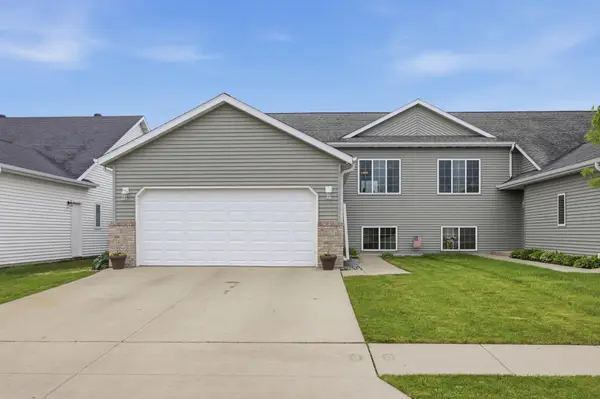 1551 34th Avenue S, Moorhead, MN 56560