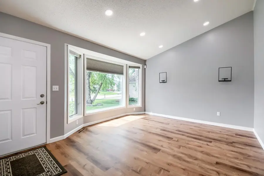 9664 Wynstone Drive, Woodbury, MN 55125 - #2