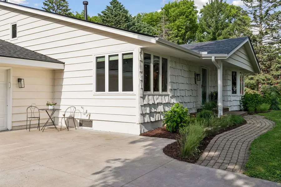 13005 Girard Avenue S, Burnsville, MN 55337 - #2