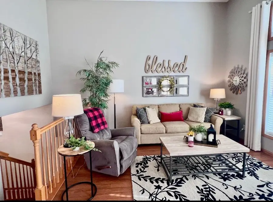 2186 Woodcrest Drive, Woodbury, MN 55129 - #3