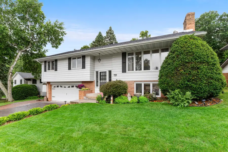 8 Imperial Drive E, West Saint Paul, MN 55118 - #2
