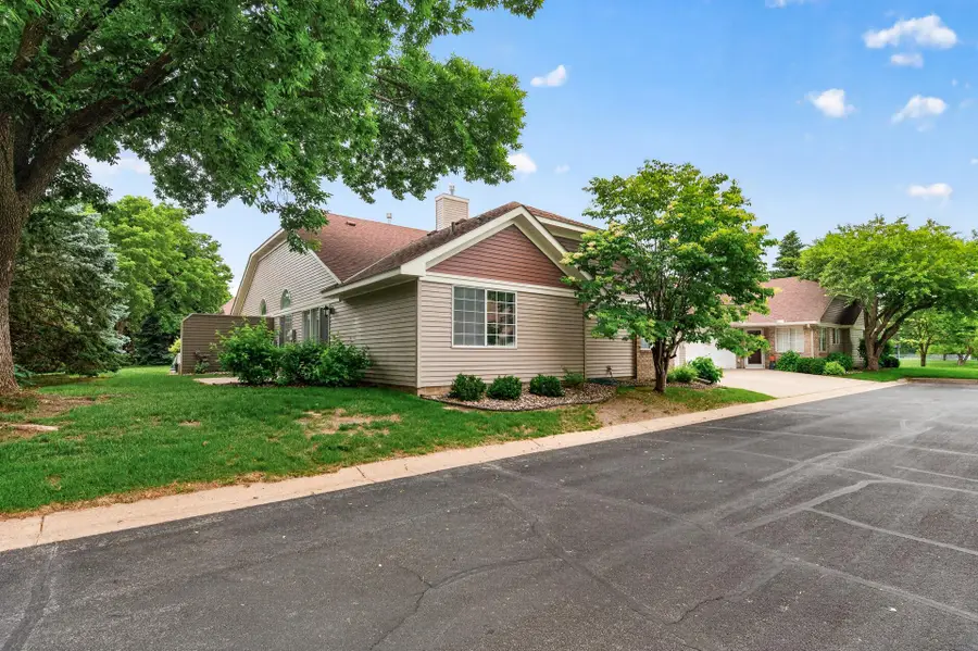 515 Lovell Avenue, Roseville, MN 55113 - #3